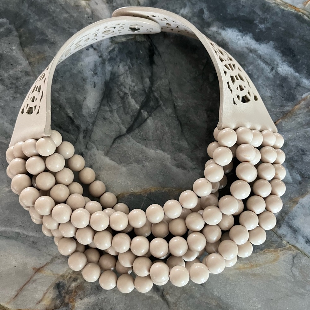 FAIRCHILD BALDWIN 
IVORY BEADED COLLAR